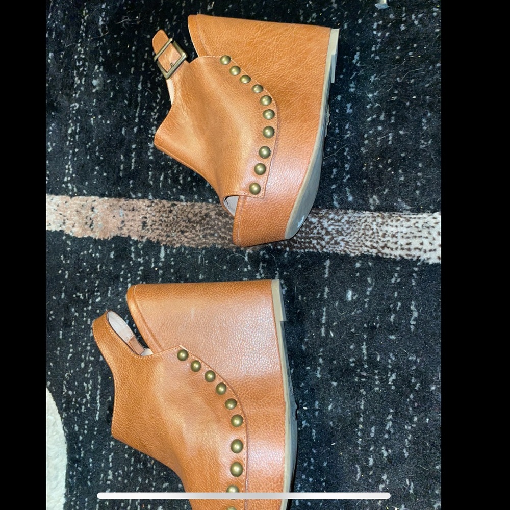 Size 6 wedges